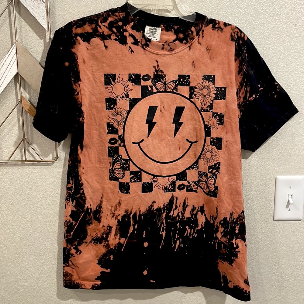 Ladies Tshirt 🖤